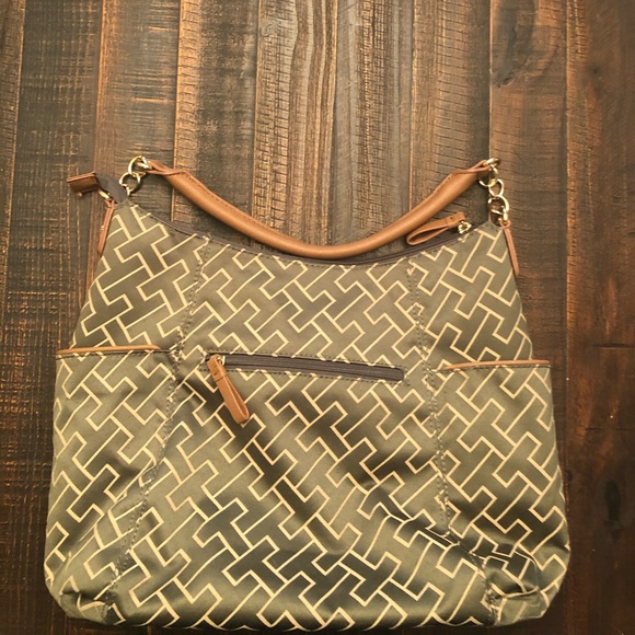 Like Brand New Tommy Hilfiger shoulder/satchel bag. - Picture 7 of 11